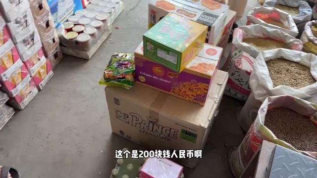 学校保安小卖铺生意火爆! 仓库空了锋哥豪横进货，满满一大车满足需求！【藏锋Kevin】