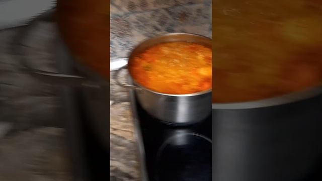 ? готовлю свежие щи из молодой капусты с курицей очень вкусно??????????❤ смотреть онлайн