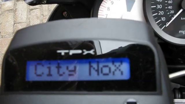 Adaptive Technology's TPX Radar Detector on BMW K1200S смотреть онлайн