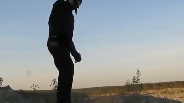 Карьер, место откуда вылез человек