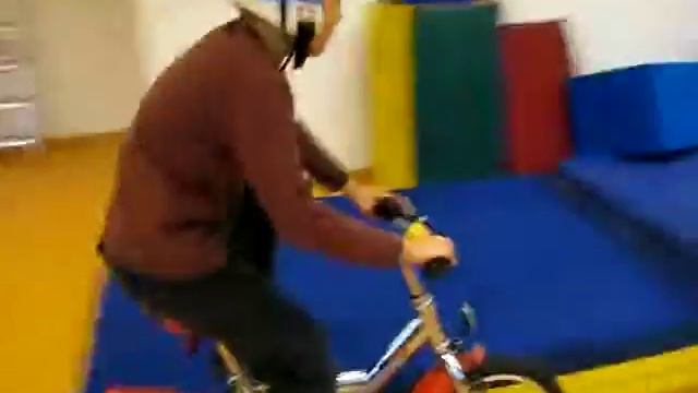 Velo Stunt смотреть онлайн