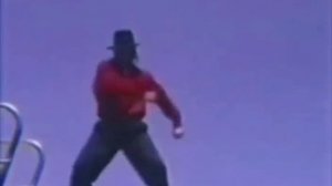 Майкл Джексон...