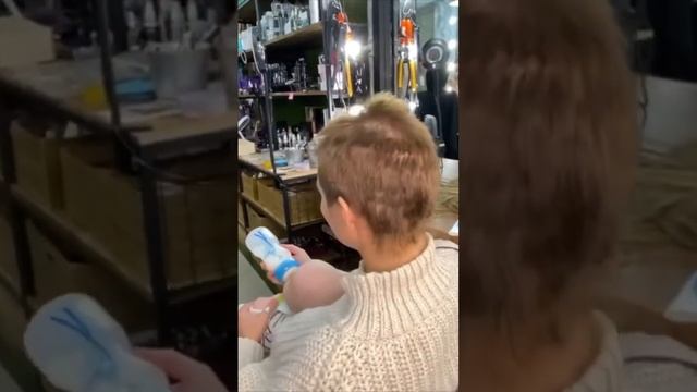 Каждый человек мечтает так делать, но не у каждого хватает смелости? Так ли это? #парикмахер смотреть онлайн