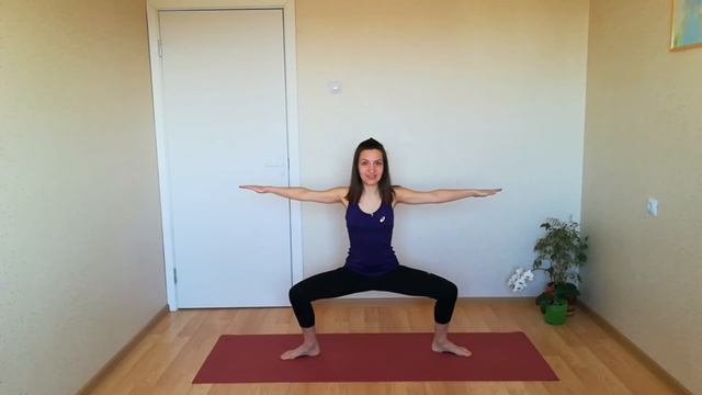 Йога для женского здоровья. Уткатаконасана. Goddes pose. смотреть онлайн