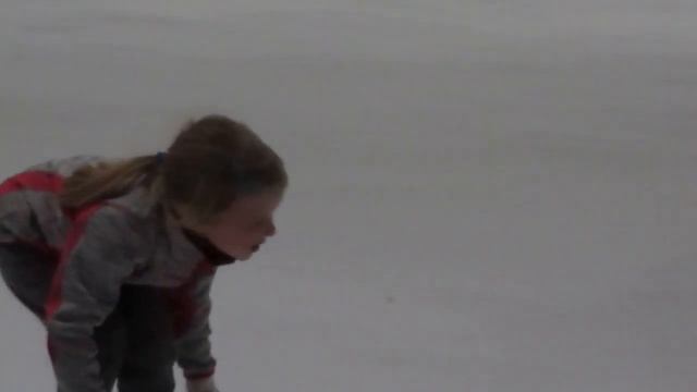Арина на тренировке по фигурному катанию смотреть онлайн