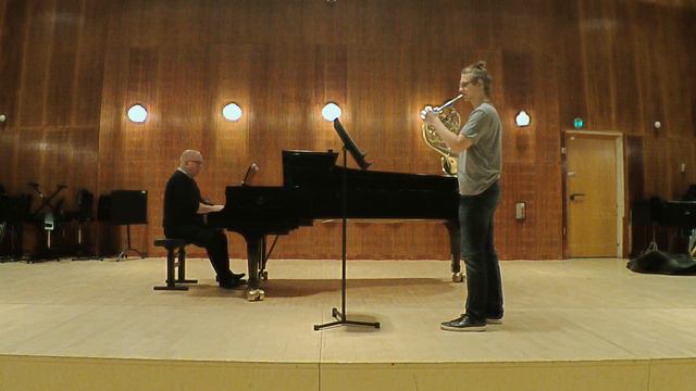 Strauss Horn Concerto No. 1, 1st. Movement смотреть онлайн