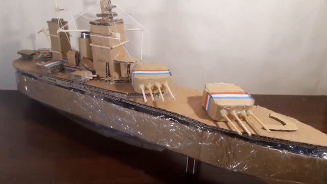 Линкор Дюнкерк из Картона смотреть онлайн