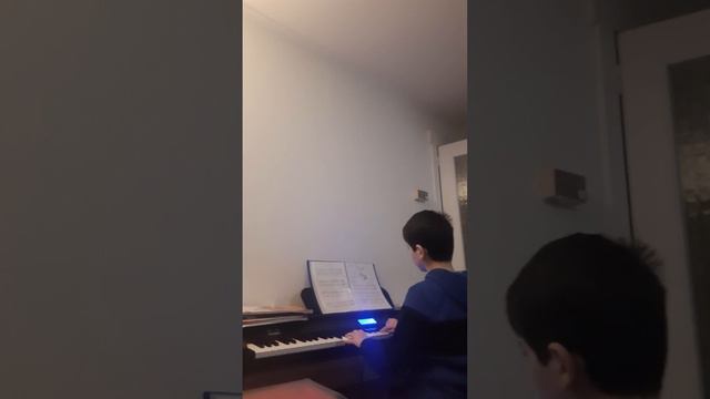 играю на пианино 🎹 (Гарри поттер) смотреть онлайн