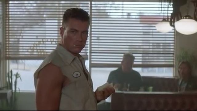 УНИВЕРСАЛЬНЫЙ  СОЛДАТ 1   1992