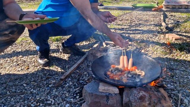 ЗАВТРАК НА ПРИРОДЕ