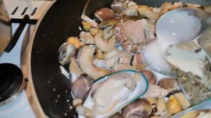 Как приготовить замороженный морской коктейль **How to make a frozen seafood cocktail