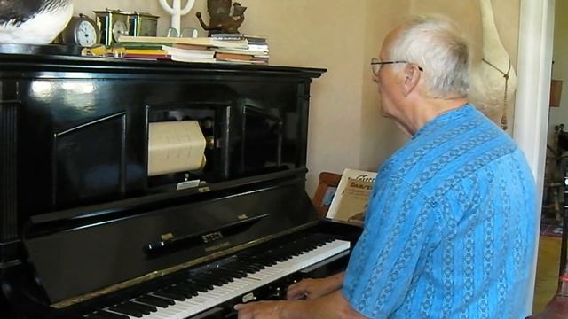 The Pelikan, Foxtrot, Clapson