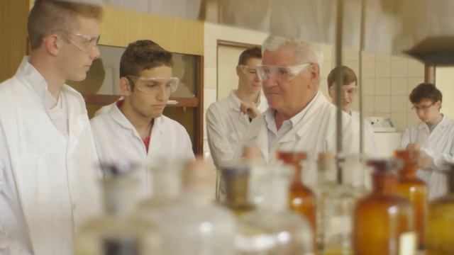 Gymnázium Havlíčkův Brod reklamní spot смотреть онлайн