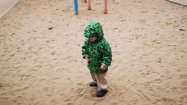 Дети и родители. Забавы на площадке. Совершаевы. #1 смотреть онлайн