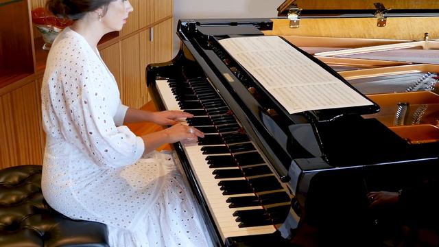 Ave Maria-Caccini - Stunning Piano & Cello Duet смотреть онлайн