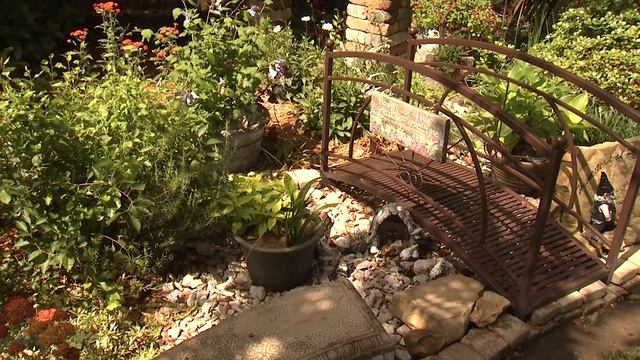 Supporting Characters - Southern Gardening TV - July 17, 2013 смотреть онлайн