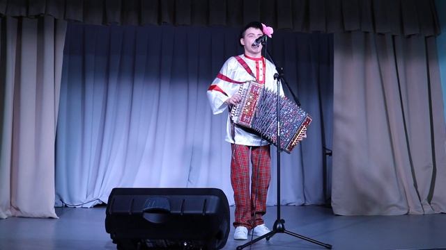 поет Михаил Кузьмин смотреть онлайн