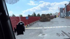 Выгружаем погрузчики и едем за трубой )))