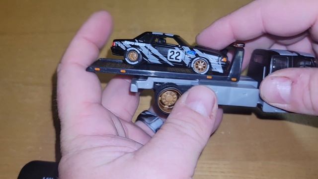 Maisto 1/64 INTERNATIONAL DURASTAR FLATBED & 1988 FORD MUSTANG LX Mijo exclusive hauler смотреть онлайн