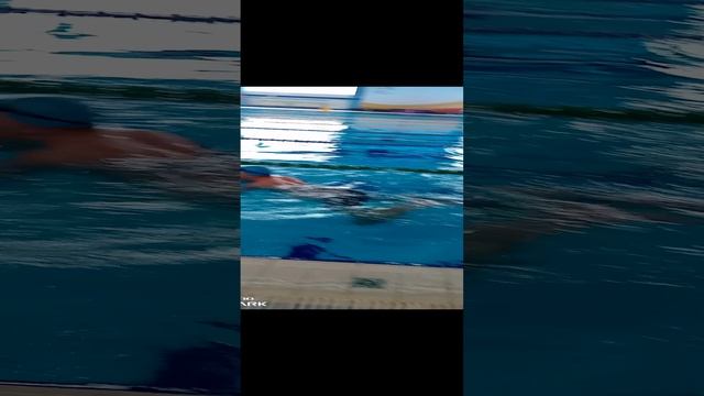 Рустик плавает как дурак