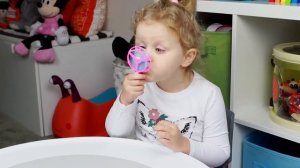 10 ИДЕЙ ЧЕМ ЗАНЯТЬ РЕБЕНКА ДОМА. РАЗВИВАЮЩИЕ ИГРЫ ДЛЯ ДЕТЕЙ ОТ 2-Х ЛЕТ