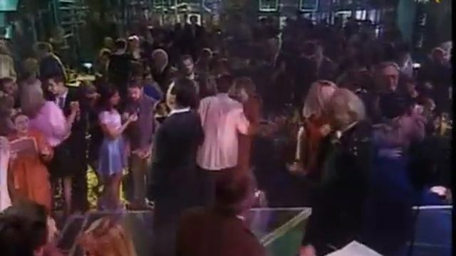 Iosif Kobzon - Strangers in the Night смотреть онлайн