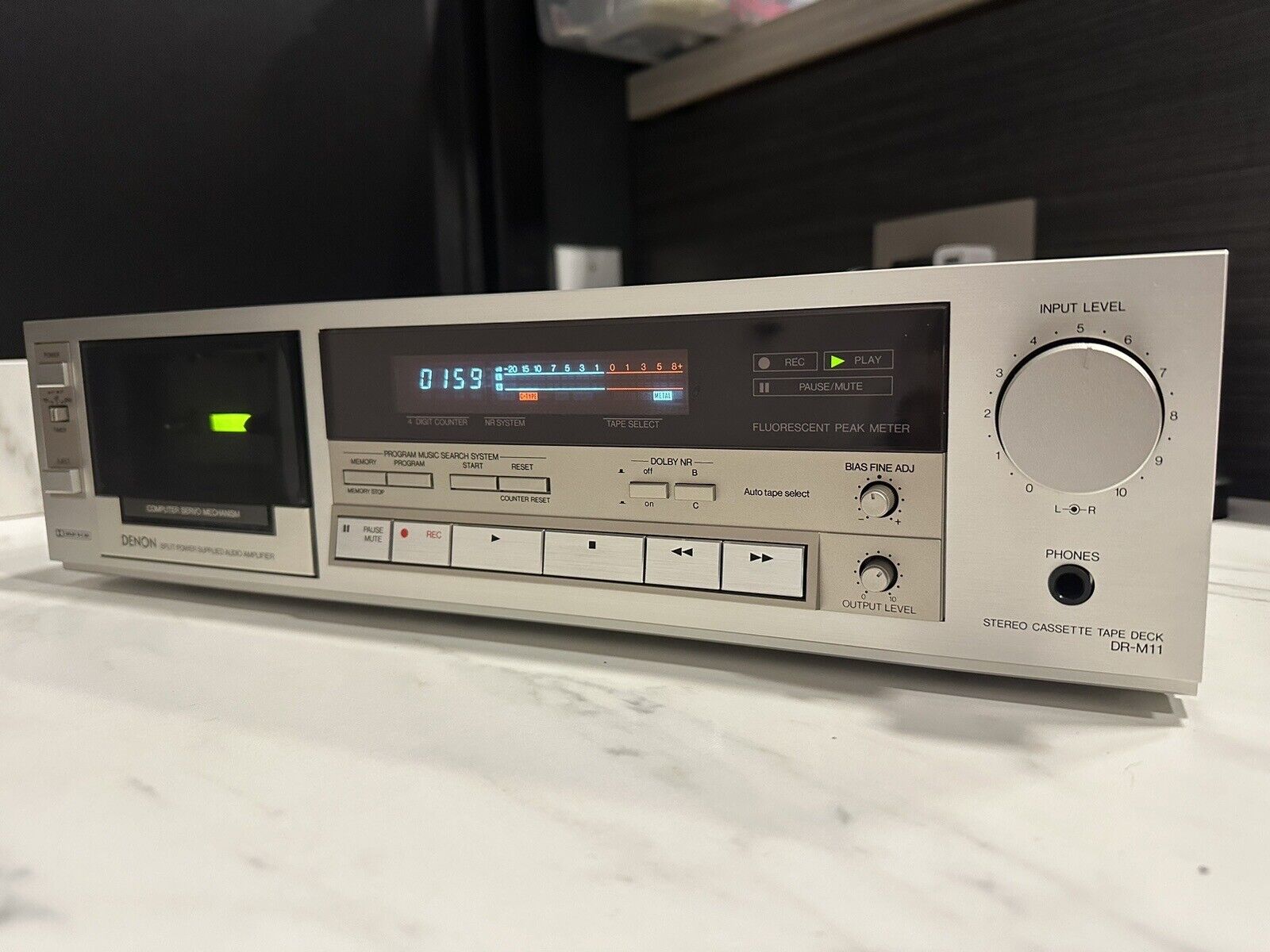 Стерео кассетная дека Denon DR-M11-Япония-1984-по-1986-год