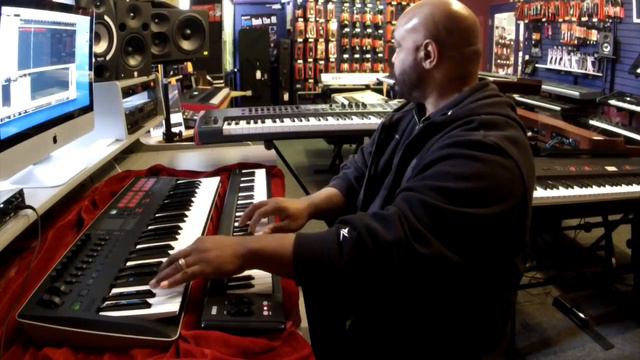 Midnight Drive by Phil Curry смотреть онлайн