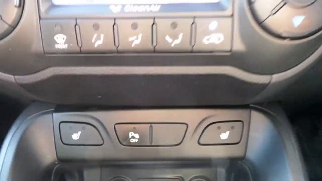 2011 11 Hyundai Ix35 1.7 CRDi Premium 5dr 2wd in black смотреть онлайн