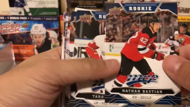 2021 Hockey Power Cube Break - Surprise Hits From The Base Cards! смотреть онлайн