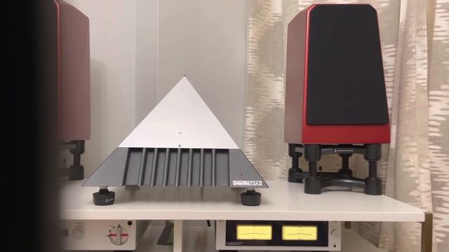 Wilson Tunetot speakers Hifi Rose rs250 Nagra PSA amp Isoacoustic Siltech Crystal Nagra Classic Dac смотреть онлайн