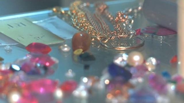 КАК ВЫБРАТЬ КОЛЬЦО ДЛЯ ПОМОЛВКИ смотреть онлайн