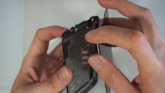 Как разобрать и заменить дисплейный модуль на Alcatel Idol 2 OT 6037 смотреть онлайн
