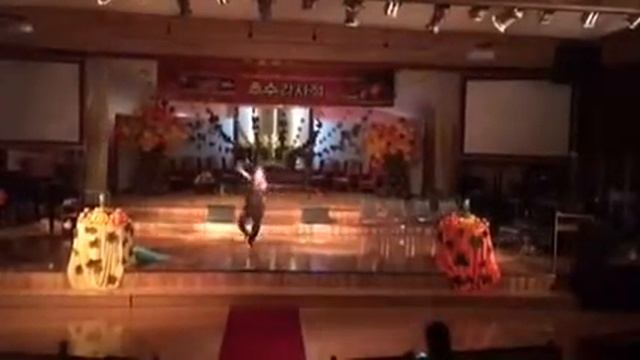 Танец с флагами смотреть онлайн