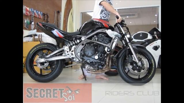 Kawasaki ER6n RR track bike with adjustable race rearsets смотреть онлайн