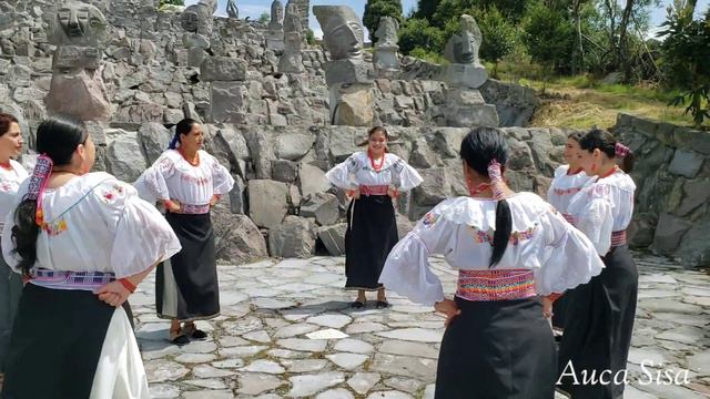 Ballet Auca Sisa - Coreografía San Juanito "Asi Asigu" (KuruÑan) смотреть онлайн