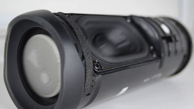 Колонка JBL FLIP 5 LFM 60% Bass Test РЕАКЦИЯ НА ПЕСНИ БЫТЬ ДОБРУ, ОНА ЗВОНИЛА МНЕ..... смотреть онлайн