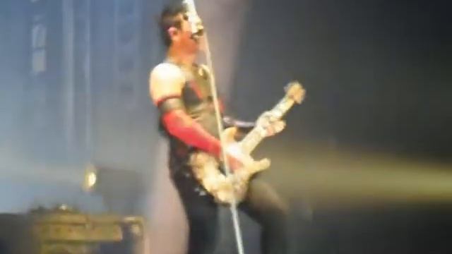 Rammstein - Links 2 3 4 (Richard's solo) Helsinki, Hartwall Arena 15.2.2012 смотреть онлайн