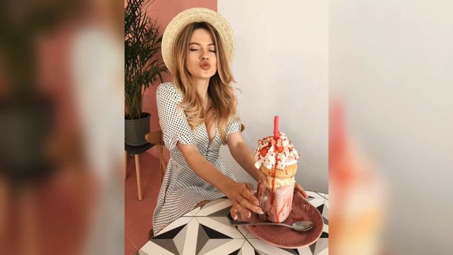 EATING & DRINKING poses / ideas for Girls смотреть онлайн