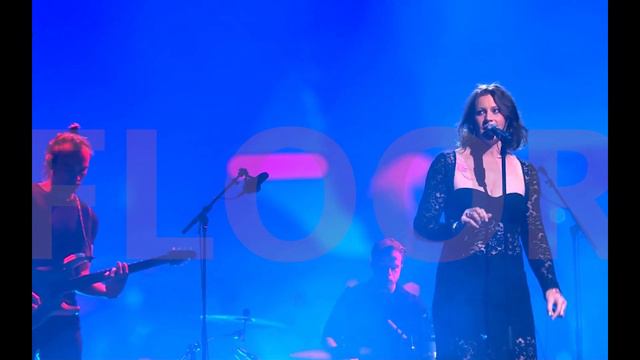 Floor Jansen – Me without you, live @ 02-Oct-2022 (Dutch talkshow Humberto NL). With subtitles смотреть онлайн