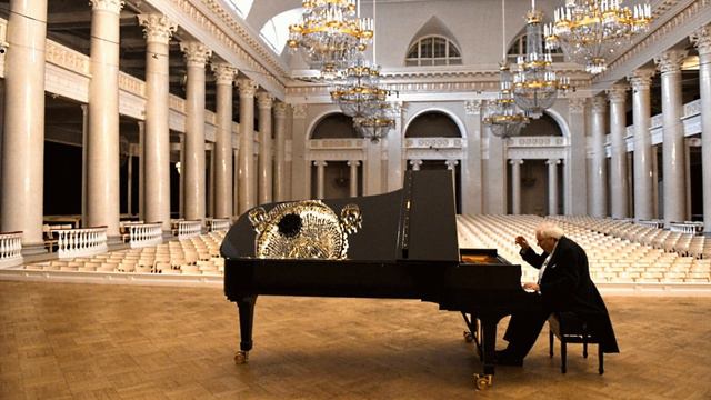 Tchaikovsky Piano Concerto No.1, the final part - Grigory Sokolov смотреть онлайн