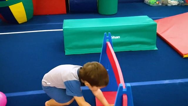 ILYA на гимнастике / Gymnastic /