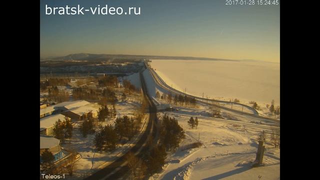 Братская ГЭС, видео с камеры , что это ? НЛО ? Самолёт или ? 2017 год. смотреть онлайн