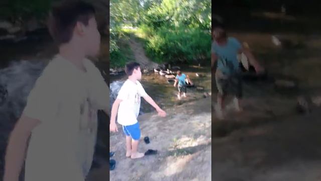 Проскользил прямо в воду смотреть онлайн