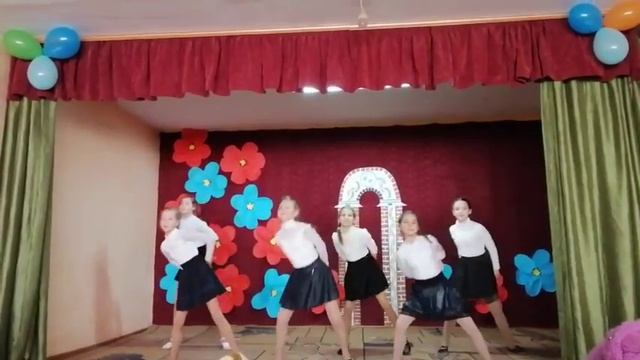 ☻♥Очень классный танец на 8 марта )☻♥ смотреть онлайн