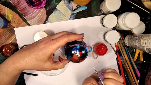 НОВОГОДНИЙ ШАРИК С БЫЧКОМ смотреть онлайн