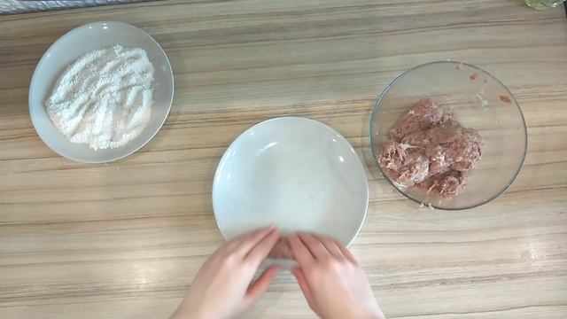 Сочные чевапчичи
Juicy cevapcici смотреть онлайн