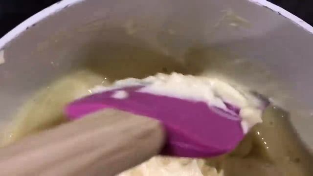 Топено сирене- как да си го приготвим вкъщи за 10-15 минути. Вкусно, нежно, децата го обичат много смотреть онлайн