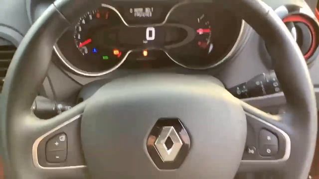 YE69XGS - Renault Captur 1.3 Tce S Edition SUV 5dr Petrol (s/s) (130 Ps) смотреть онлайн
