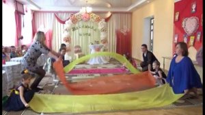 _У моей у мамы солнышко в ладошках_ танец с тканью мам и дочерей. День Матери..mp4